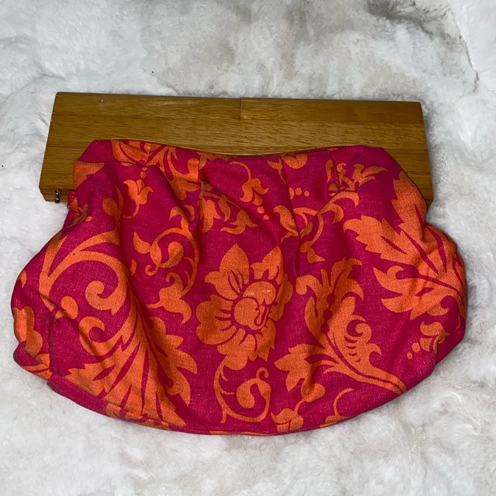 Wood clutch